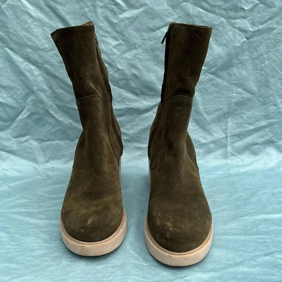 EUC La Canadienne Zed Oiled Waterproof Bootie Women’s Size 11 Green Suede Boot - Picture 1 of 9